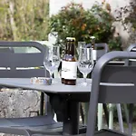 Le Moulin Hôtes 3*