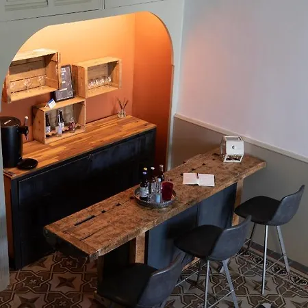 Le Moulin Hotes Bed & Breakfast Montréal La Cluse
