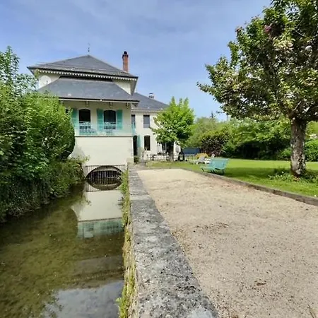 Le Moulin Hotes *